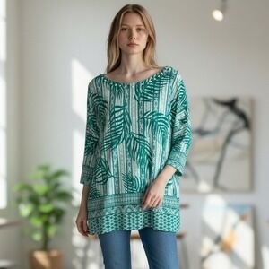 Ruby Rd Woman 1X Green White Tropical Palm Leaf Print Tunic Top 58891
